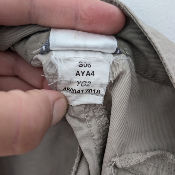 North Face Women's Beige Active Shorts with Relaxed Fit In Size Approx. 14 - Picture 11 of 12